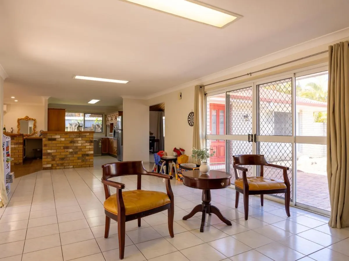 4 Beds Family House At Sunnybank Hills Villa Brisbane 0*,  Australien